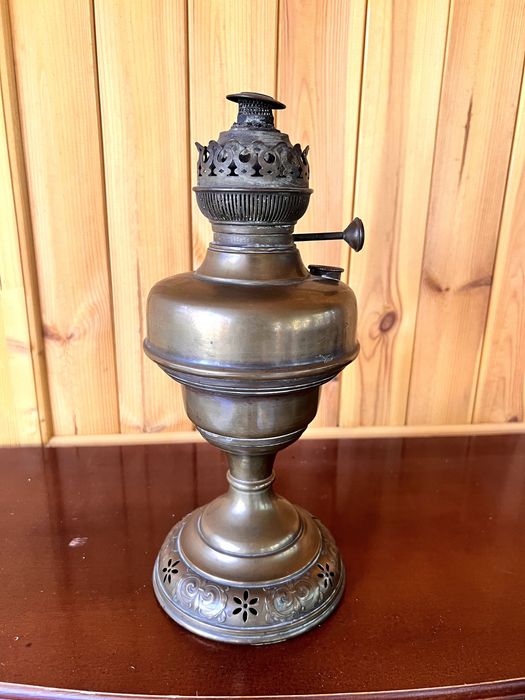 Mosiężna lampa naftowa stołowa – ok. 1900 r., oryginał, antyk