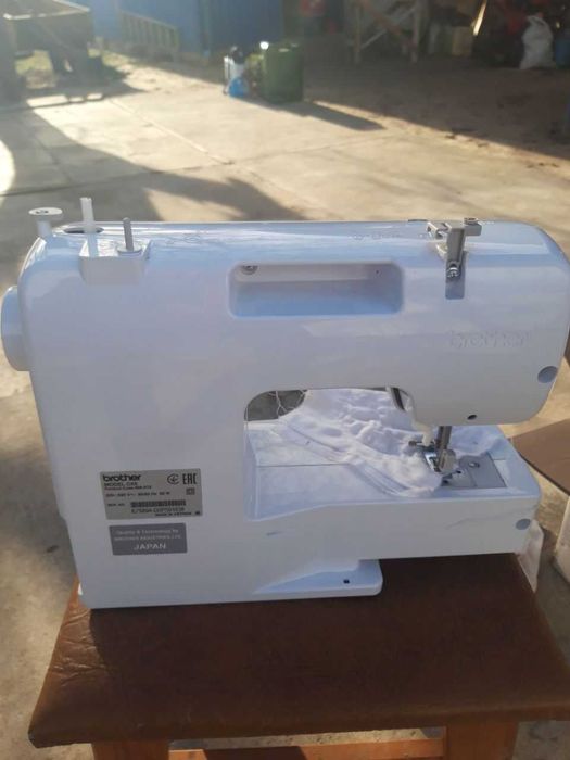 Швейная машина Brother CX5
