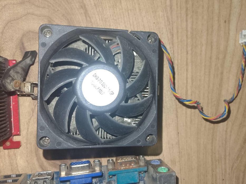 Sprzedam części komputerowe