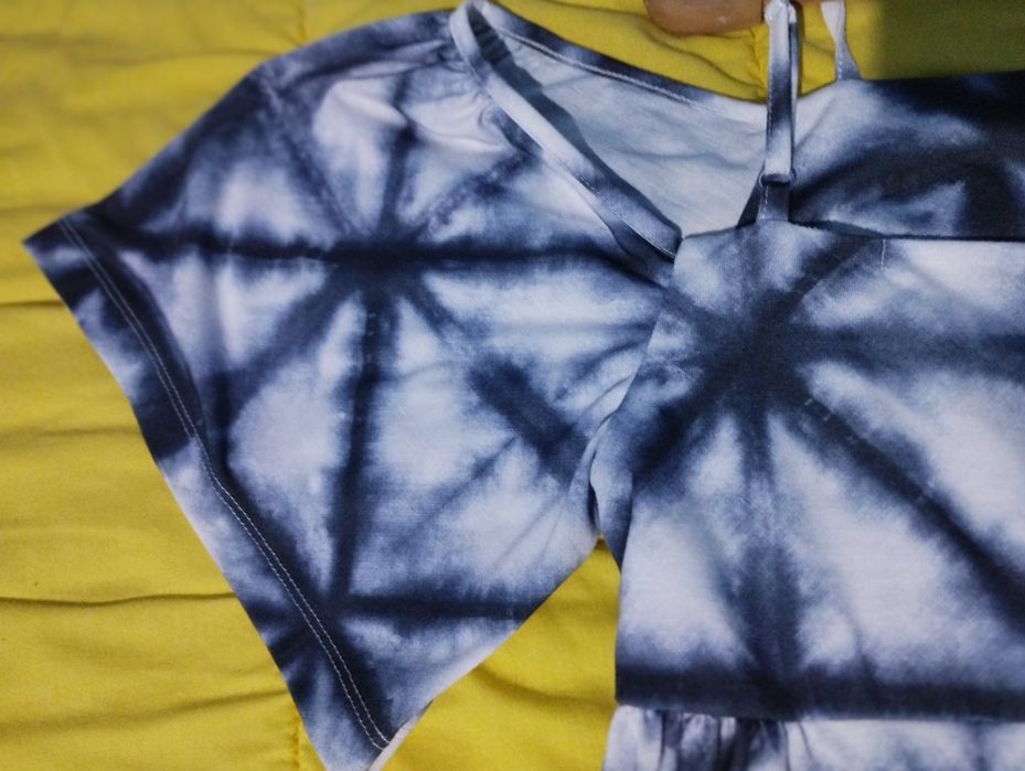 Top de verão de marca Rialbanni