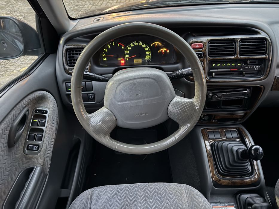Suzuki Grand Vitara 2.0 Td 110cv - MetalTop  - Nacional