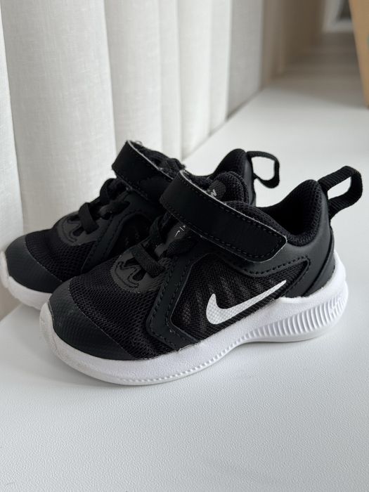 Кросівки nike оригінал 18,5 (устілка 12,5см)