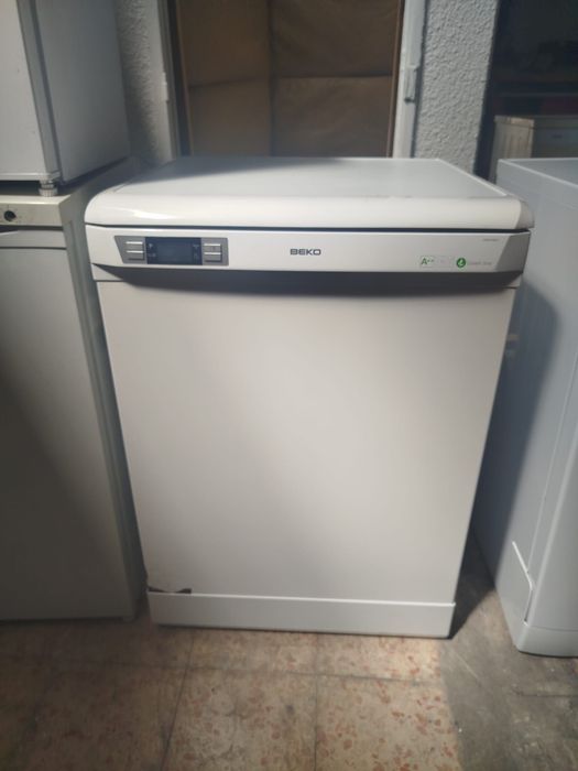 Máquina de lavar louça BEKO