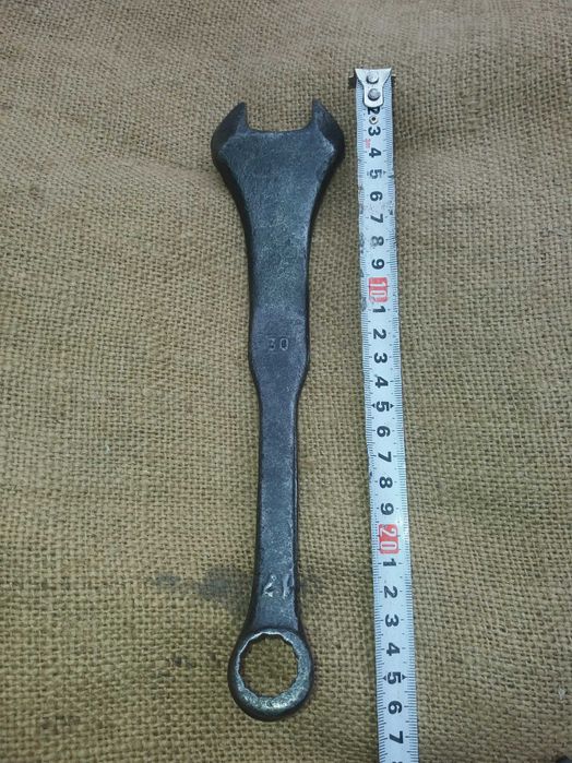 Продам тракторний ключ для форсунок