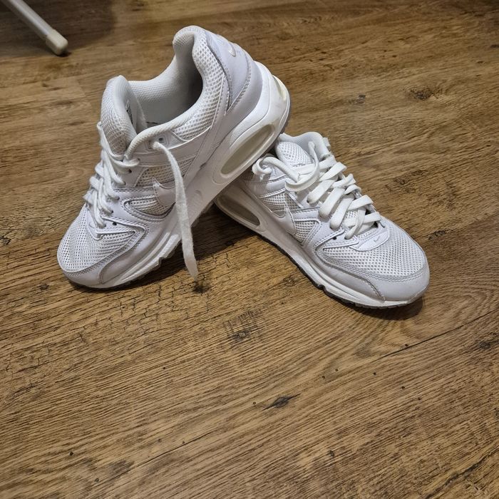 Sneakersy Nike Air Max Command Biały r.40 US 7