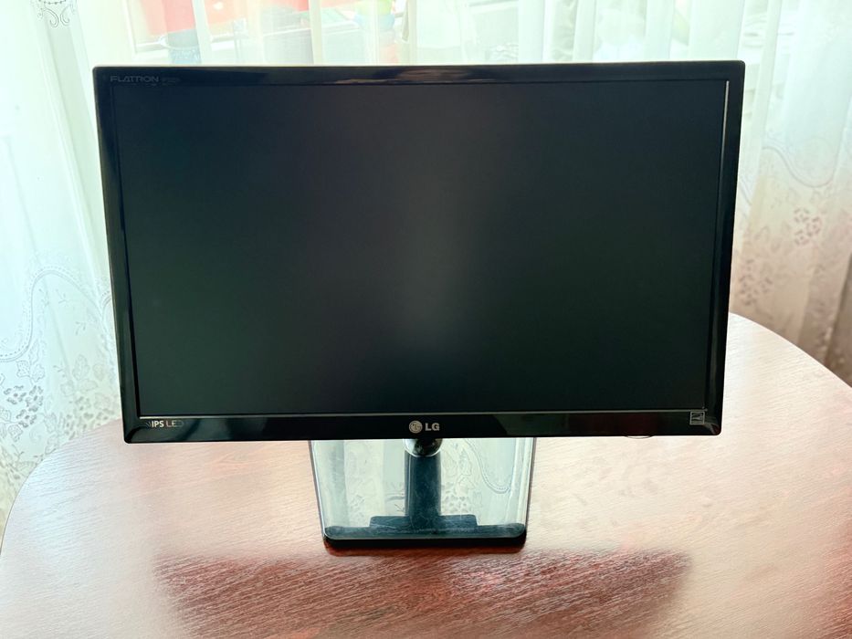 Продам монітор на запчастини