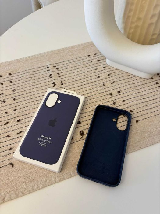 Apple iPhone 16 - 256GB