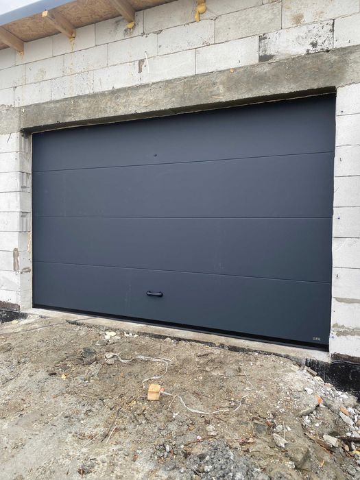 Brama segmentowa garażowa - Producent SECTOR