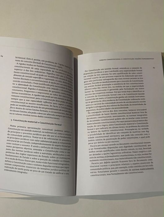 Teoria da Constituição - O que é a Constituição, hoje?