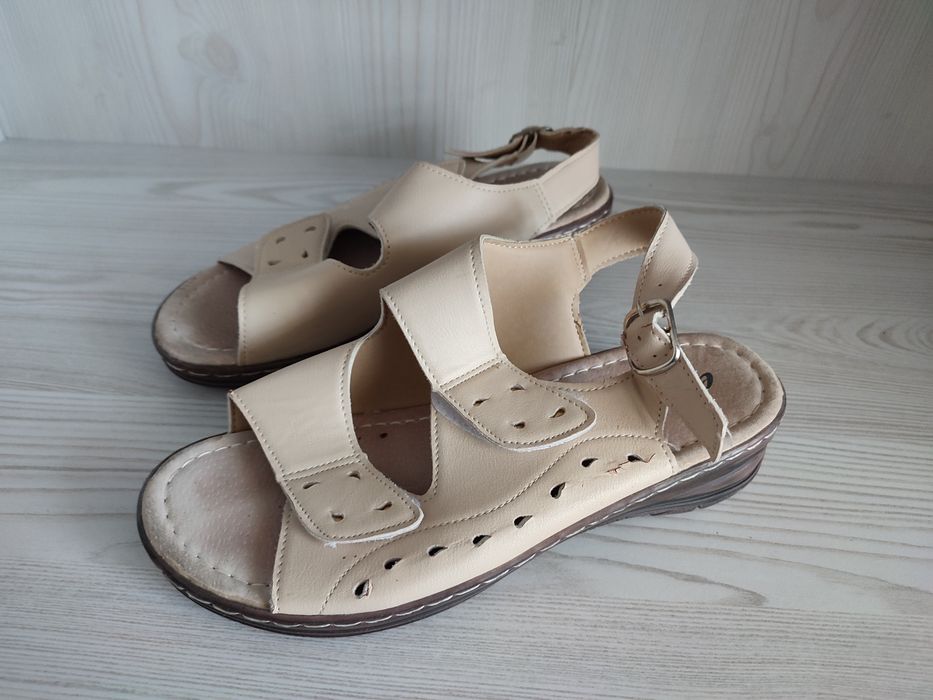 Buty lekkie damskie lato na rzepy 39