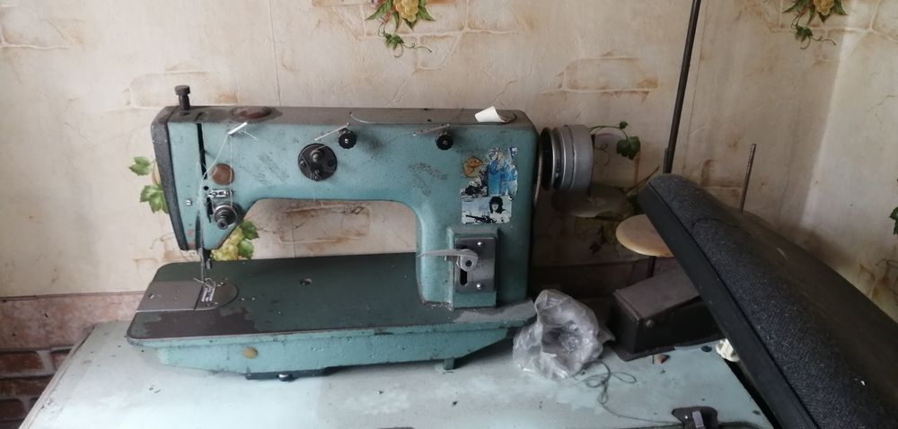 Продам Промышленную Швейную машину. Прямострочка 1022М