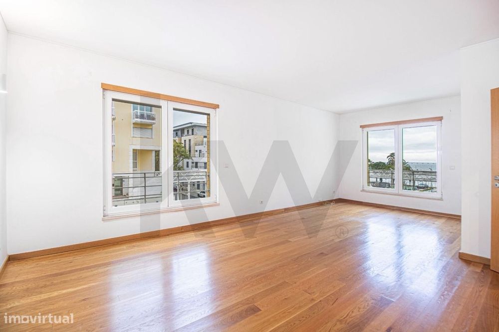 Apartamento T3 com Vista Rio no Parque das Nações