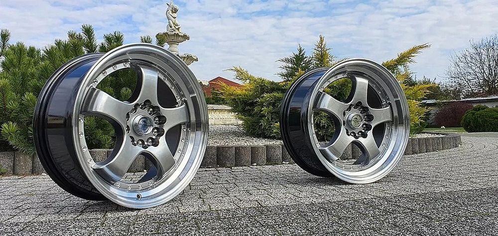 Felgi Forzza Flamber do Audi A4 B5 B8 B9 Et25/18