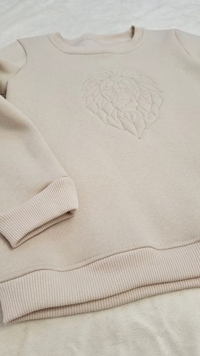 Dres chłopięcy 134 ( bluza + spodnie)