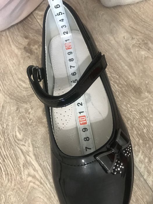 Туфлі для дівчинки