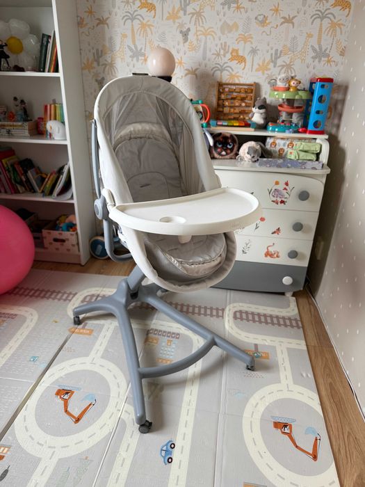 Дитяче люлька-стільчик Chicco Baby Hug 4 in 1 + стіл