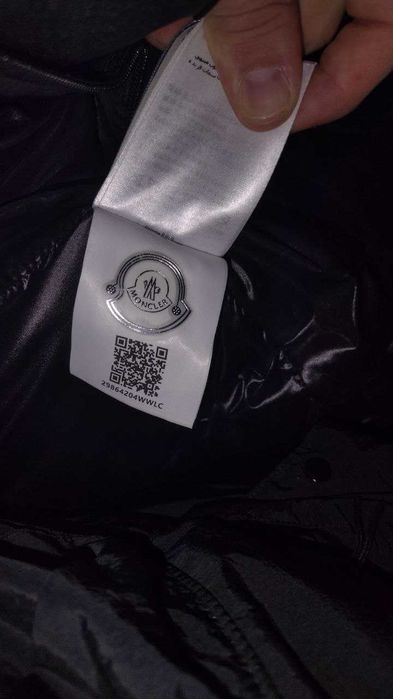 Зимова куртка Moncler (оригінал) Madeira Hooded Short Down Jacket