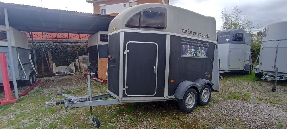 Atrelado Reboque Roulote cavalos
