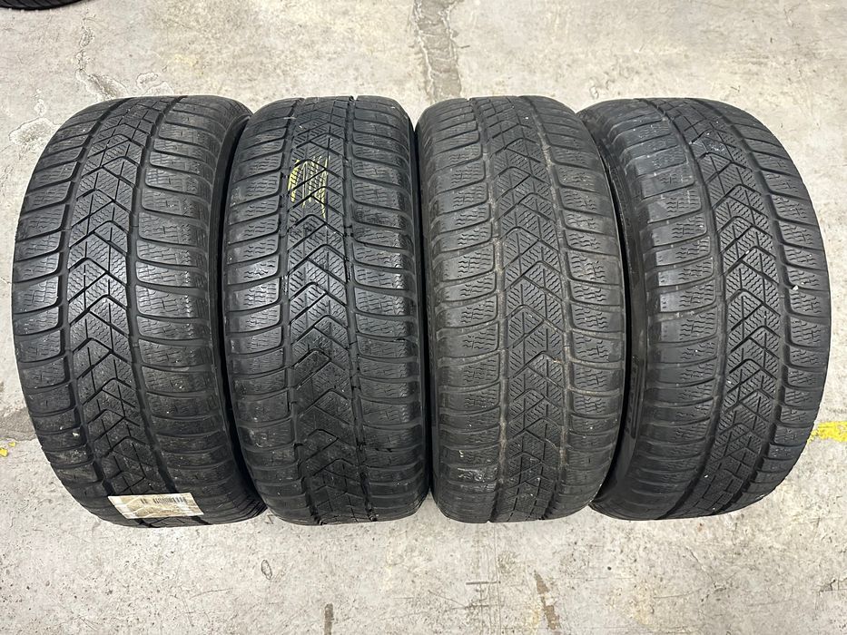 Opony Pirelli Sottozero 3 -  245/45/18 RSC