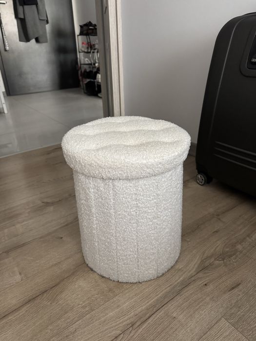 elegancka pufa otwierana materiał jak owieczka