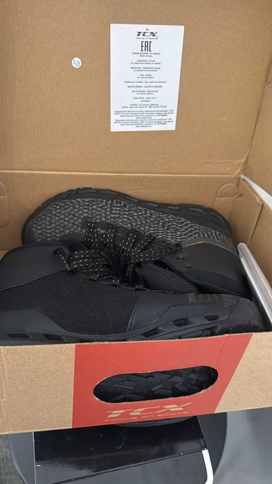 Bota Moto TCX Gore-Tex 39 – como nova – 130€ negociável