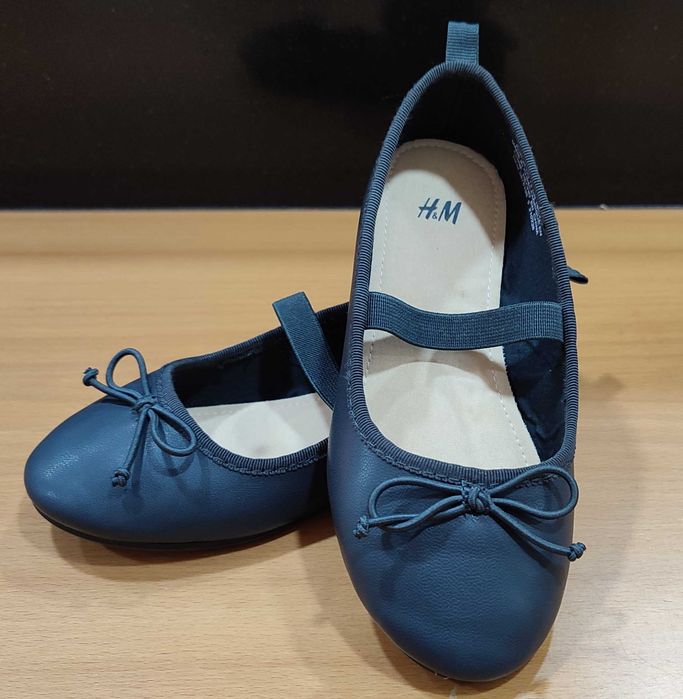 Sabrina preta com laço - Marca H&M - Tamanho 29 - 4,5 €