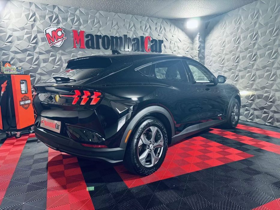 Ford Mustang Mach-E Standard