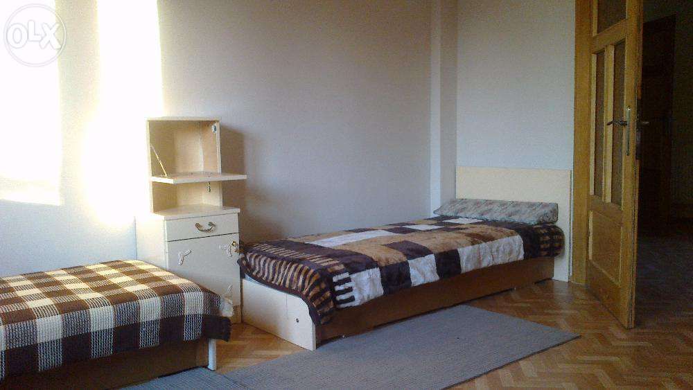 3 pokoje do wynajęcia, 10 osób. Dla studentów,pracowników.