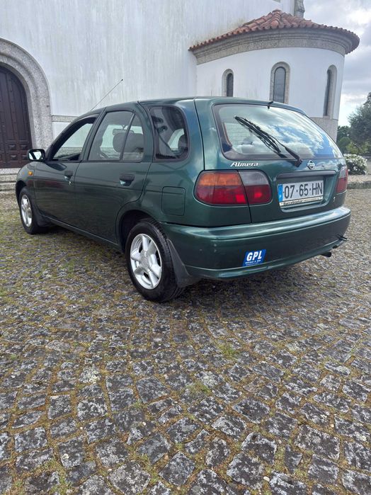 Nissan Almera I Hatchback (N15) 1.4 GPL - Bom Estado