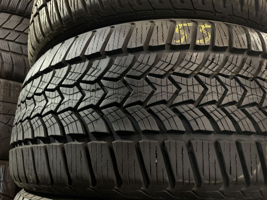 Шини б/у зимові 225/45 17 Sava Escimo HP2