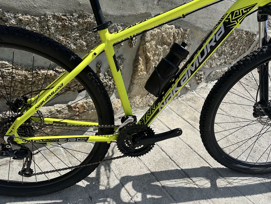Bicicleta btt 29 com rockshox