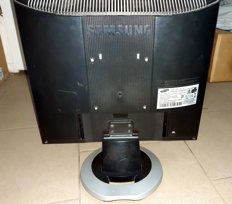 Monitory Samsung 710N i 720N