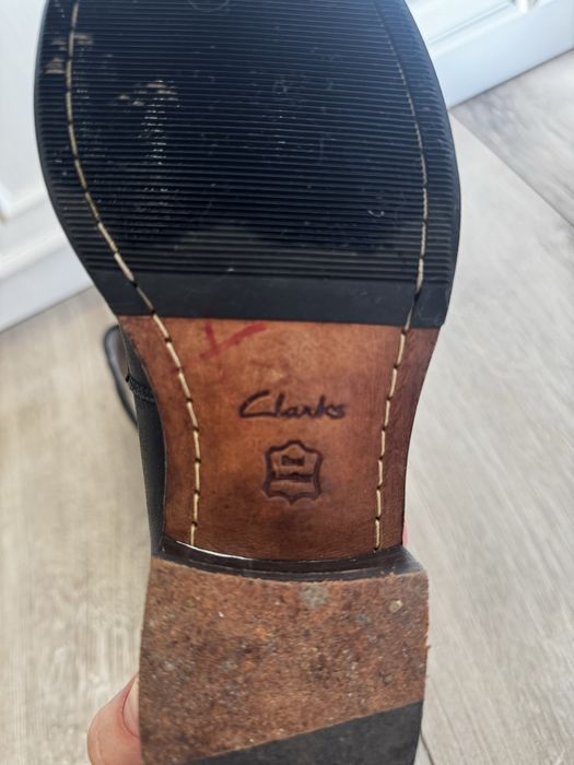 Шкіряні лофери Clarks