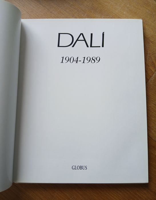 Livro da Colecção 'Grandes Pintores do Século XX - DALI
