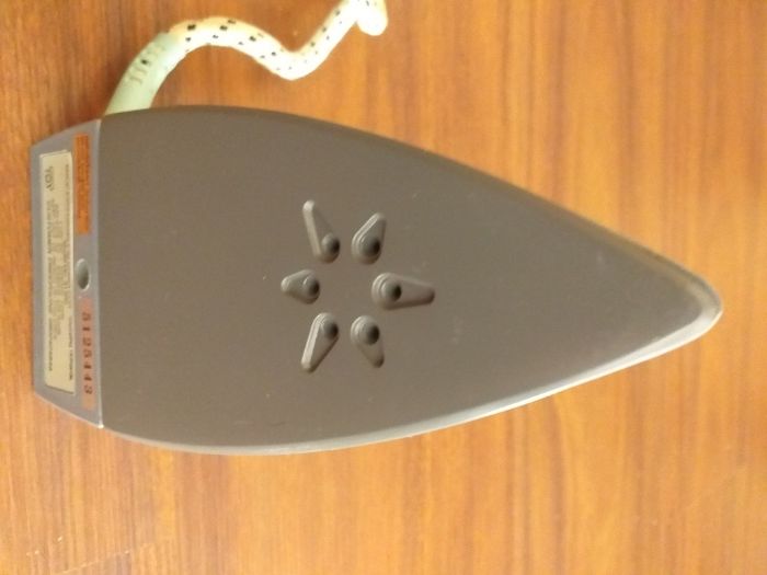 Vários ferros engomar