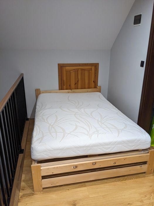 Łózko 140x200 + stelaż + materac