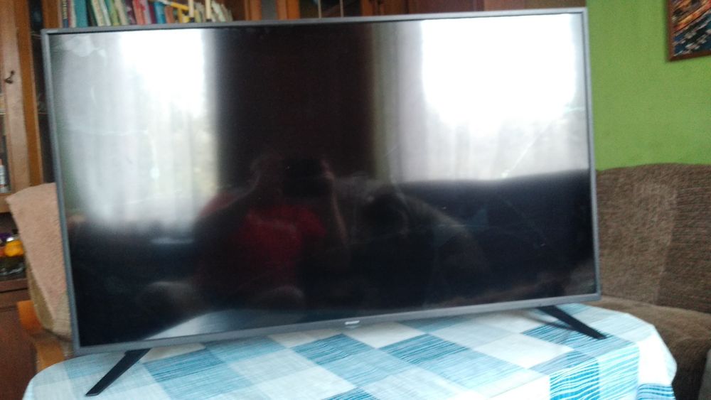 Sharp 49 cali uszkodzony na części