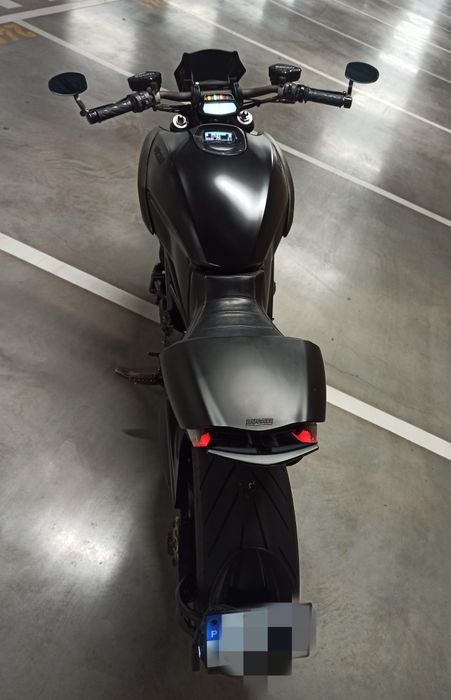 Ducati Diavel 1200 Carbon