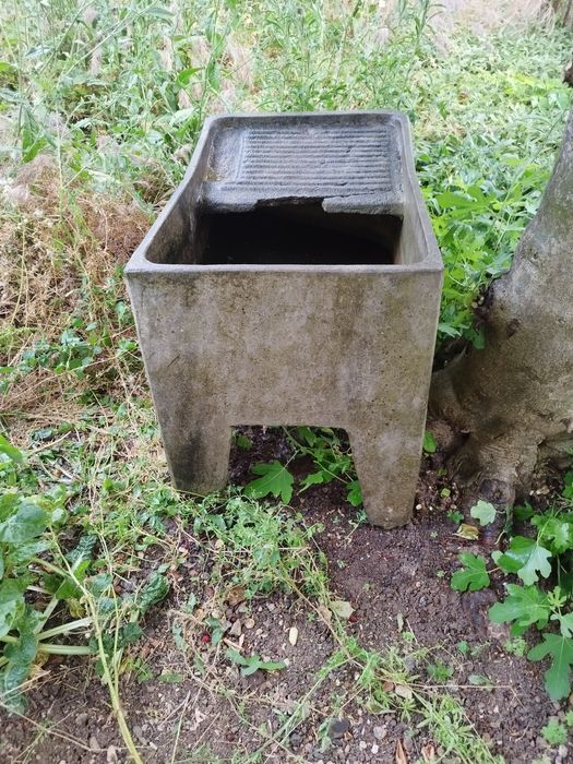 Vendo tanque lavar em cimento