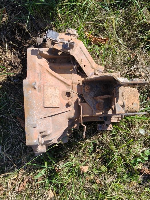 Коробка передач щеплення мкпп кпп Мазда 323 ф бж mazda 323 f bj BJ