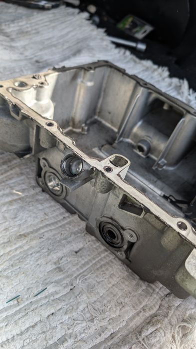 Cárter de óleo original Volvo V40 – Referência 31401925