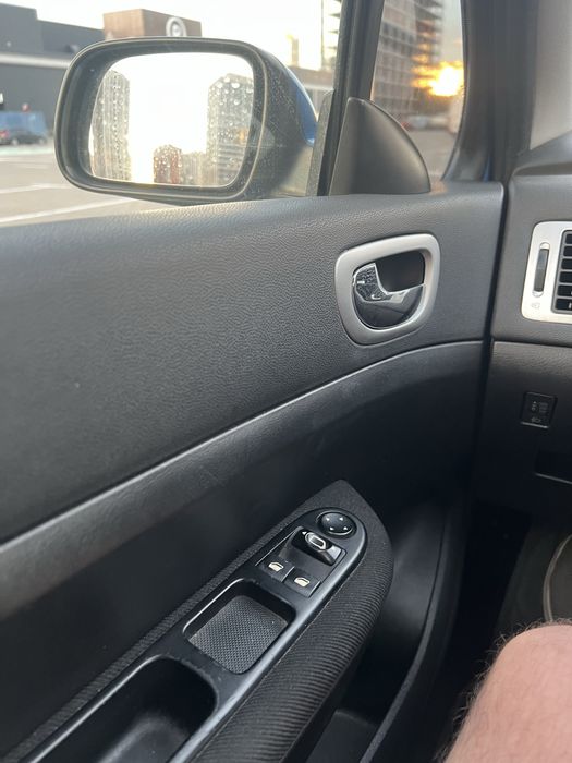 Продам  Peugeot 307 на автоматі стан доглянутий.