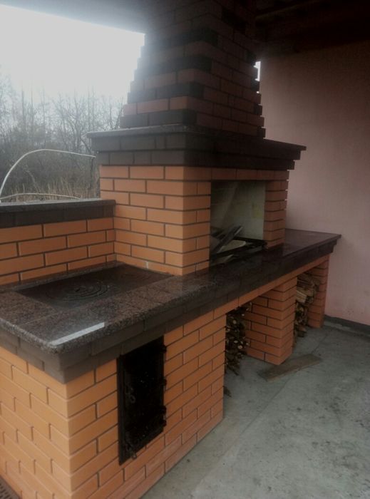 Каміни Груби Барбeкю опалeння будинку.