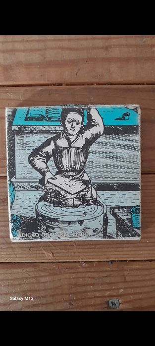 Medalha em bronze medidor de caudais