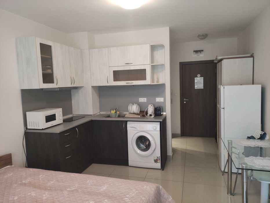 Здам студію центр Сонячного берега ! Болгарія!