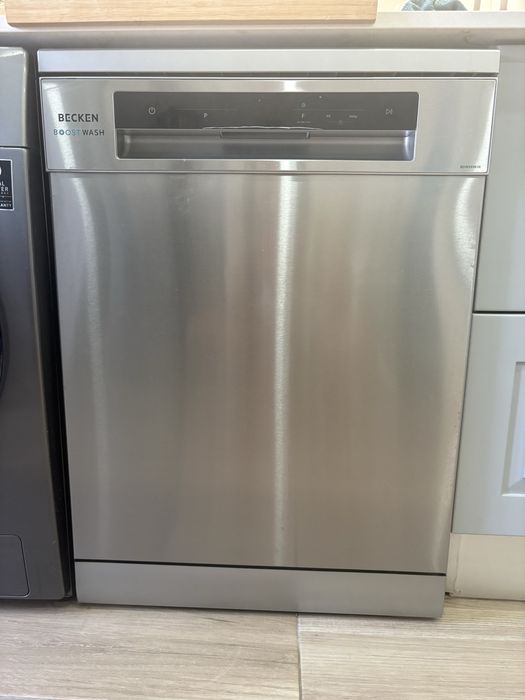 Máquina de Lavar Loiça BECKEN Boostwash BDW9996
