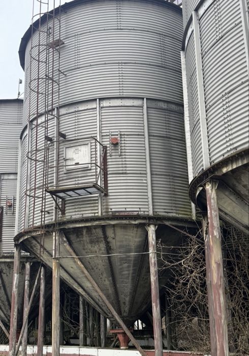 Sprzedam aluminiowe silosy na zboże Pektus 150 T- z transportem