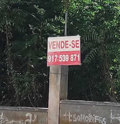 Terreno à venda em Linda-a-Velha - Oeiras - Lisboa