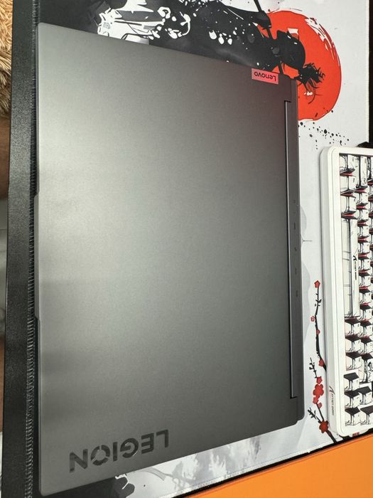 Legion Lenovo Slim 5 16aph8