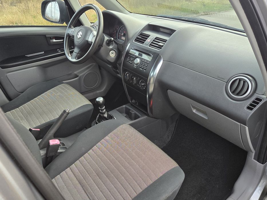 Продам авто Suzuki SX4 2008